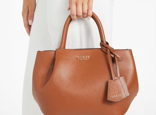 Bolsas Guess dos EUA: estilosas e acessíveis