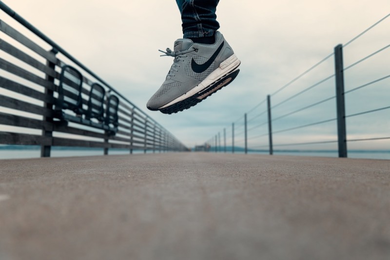 How to check if Nike shoes are real - Nike authenticity check | Qwintry