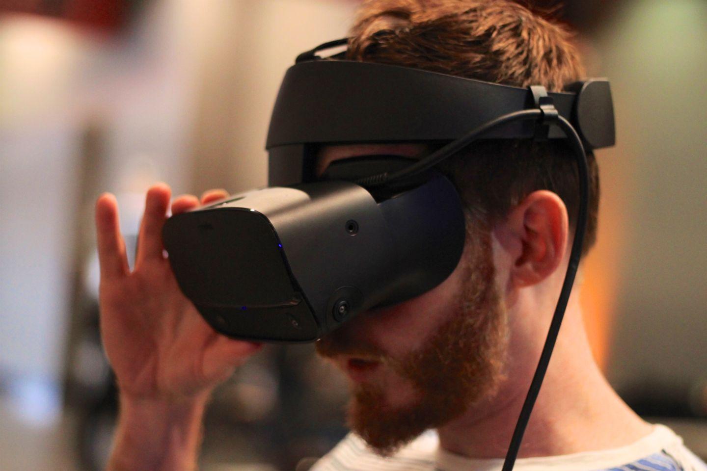 Дизайн VR Oculus Rift.