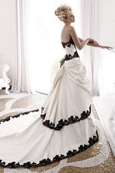 Белое - не значит скучное! - Блог Бандерольки, рис. 3 необычные свадебные платья 4