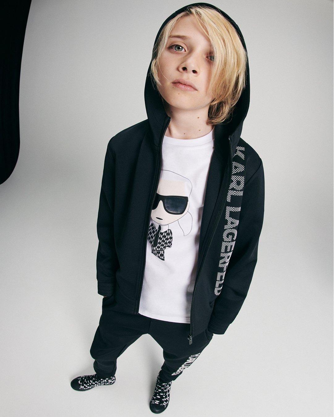 Как доставлять премиальную одежду Бандеролькой - Блог Бандерольки, рис. 1 Karl Lagerfeld футболка белая