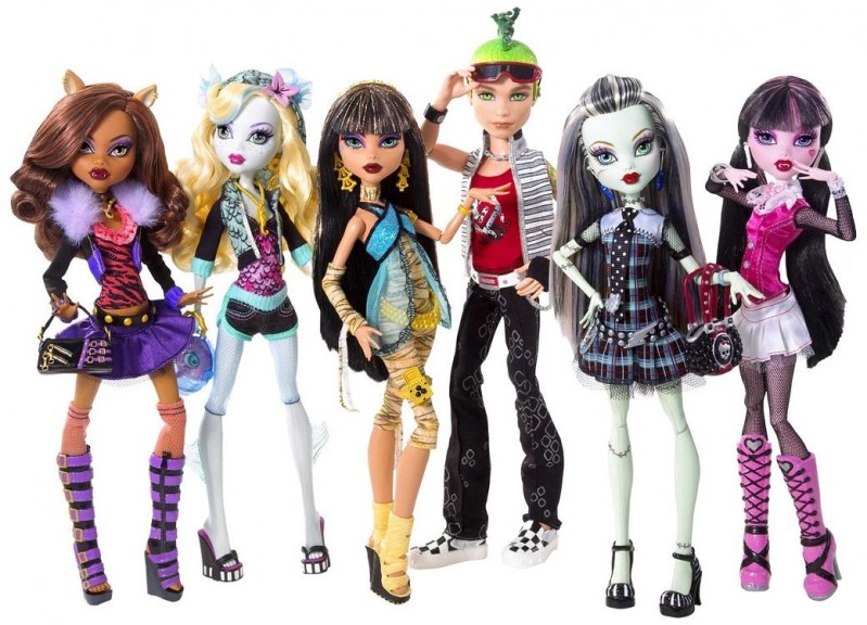 Одежда и аксессуары для кукол Monster High