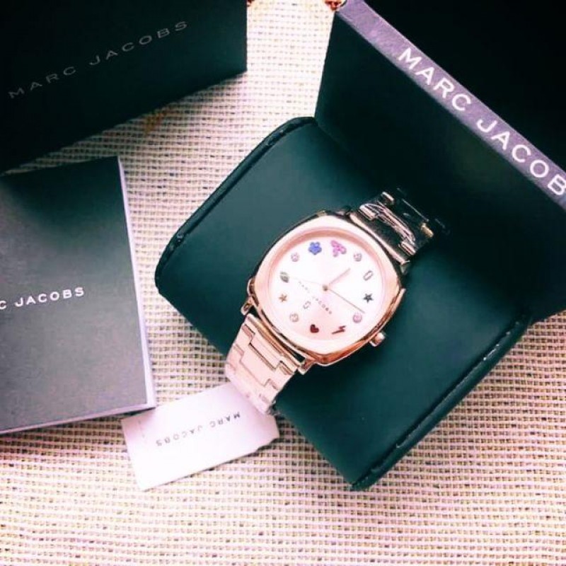 Часы Marc Jacobs – объединение моды, точности и удобства | Бандеролька