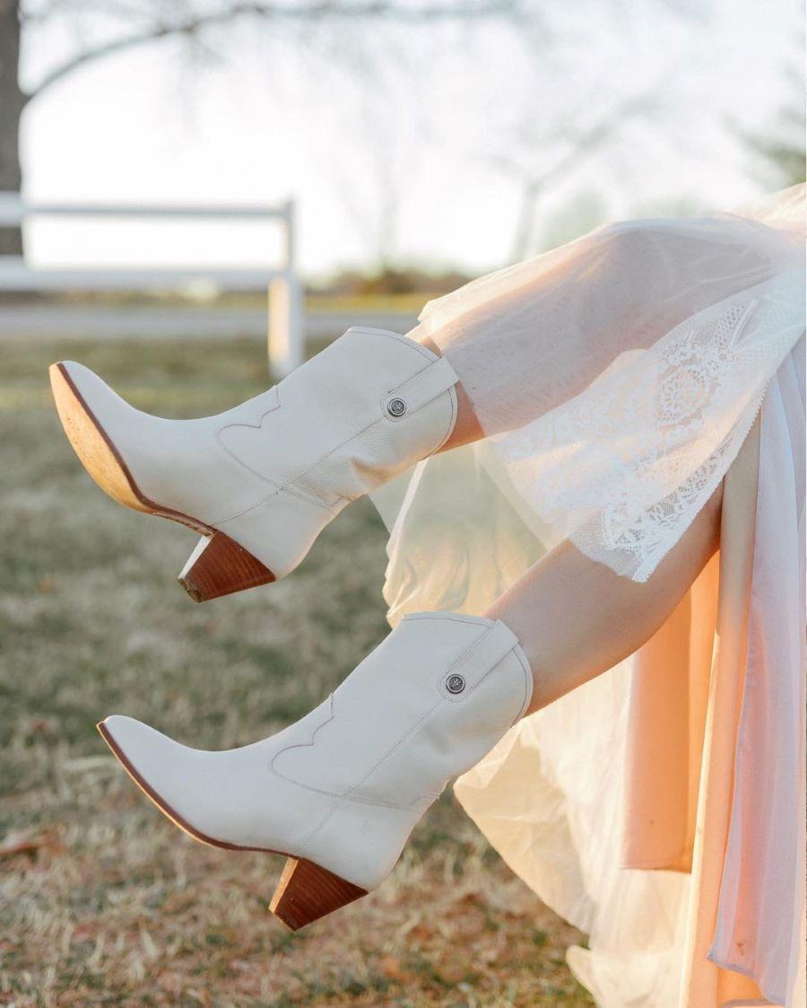 Доставка обуви из США - Блог Бандерольки, рис. 1 сапоги Frye