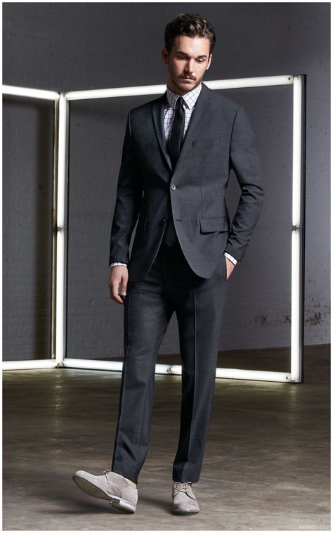 Kenneth Cole — образец классического стиля