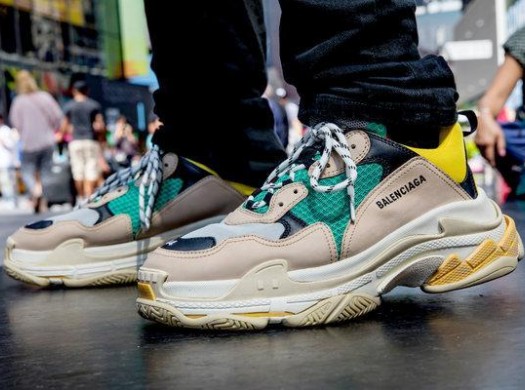 Кроссовки Баленсиага – спортивная обувь в стиле высокой моды