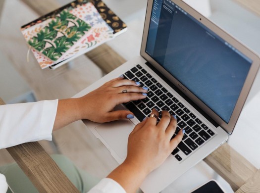 Заказать MacBook Air из Америки