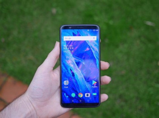 Oneplus 5T – лучший смартфон 2017 года, актуальный и сегодня