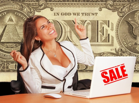 Календарь скидок и распродаж в США 2025