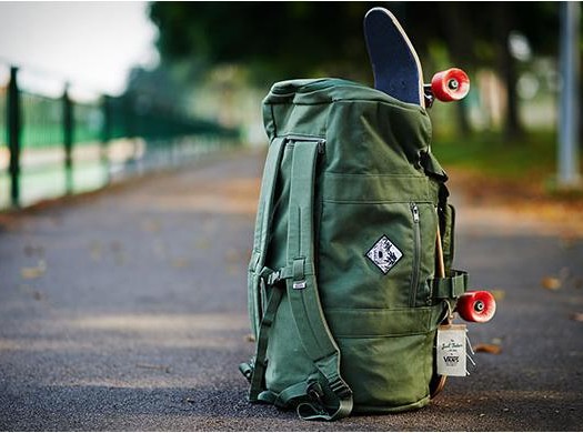 Рюкзаки Vans – самобытный тренд уличной моды