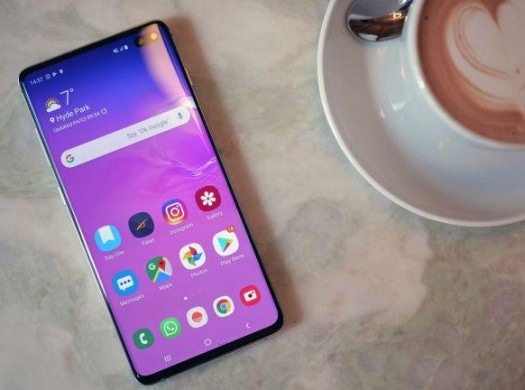 Флагман 2019 Самсунг Галакси s10 – смартфон, подвигающий продукцию Apple