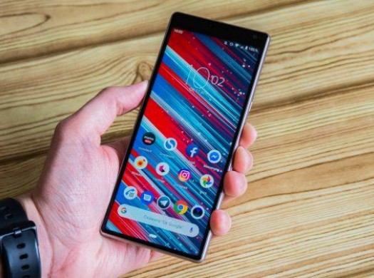 Sony Xperia 10 – смартфон высокого качества по средней цене